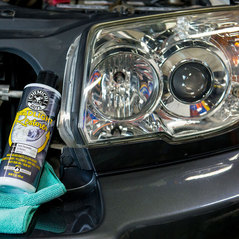 Load image into Gallery viewer, Chemical Guys Headlight Restorer &amp; Protectant 473ml (16oz)
